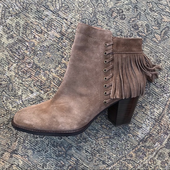 🌺 SOFFT Winters Suede Ankle Booties - Picture 7 of 12